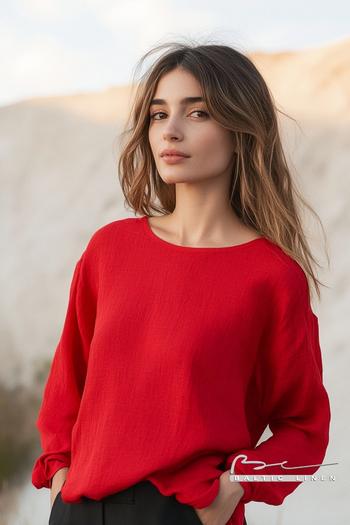 Stunning red oversized linen top perfect for golden hour outfit ideas